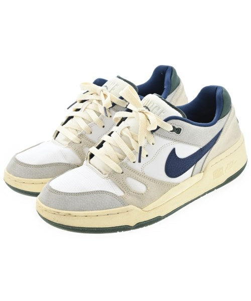 NIKE รองเท้าผ้าใบ