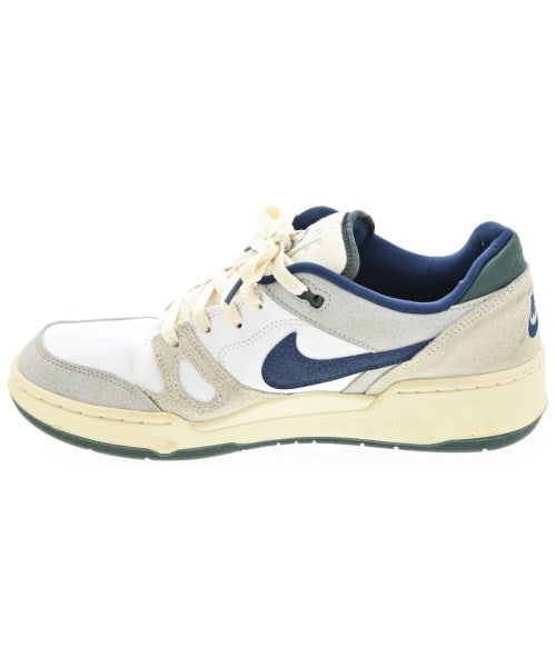 NIKE รองเท้าผ้าใบ