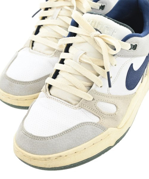 NIKE รองเท้าผ้าใบ