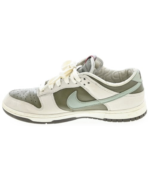 NIKE รองเท้าผ้าใบ
