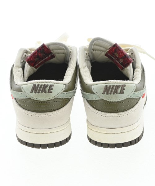 NIKE รองเท้าผ้าใบ