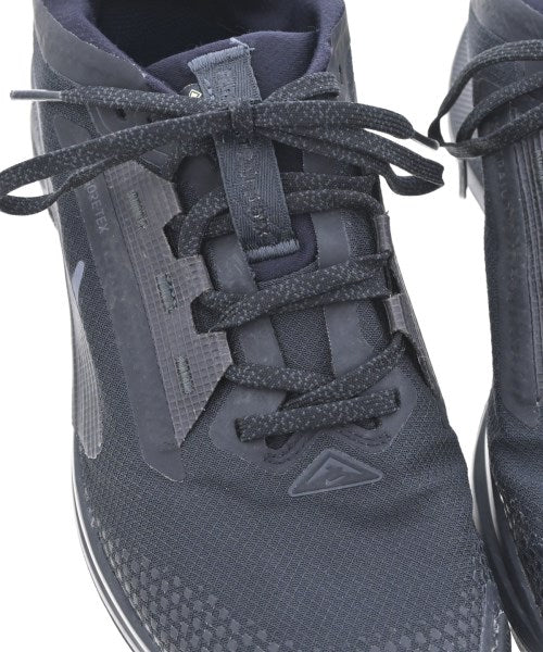 NIKE รองเท้าผ้าใบ