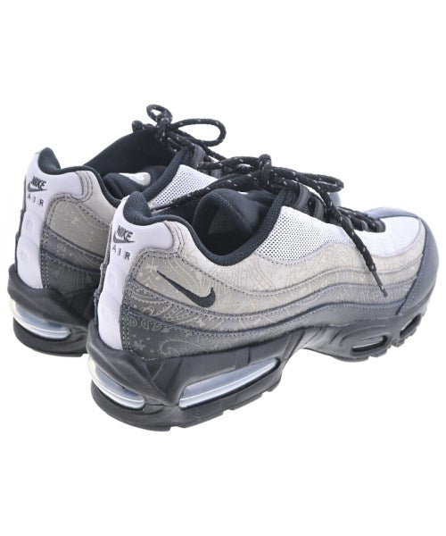 NIKE รองเท้าผ้าใบ