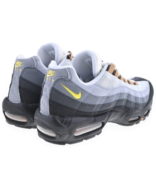 NIKE รองเท้าผ้าใบ