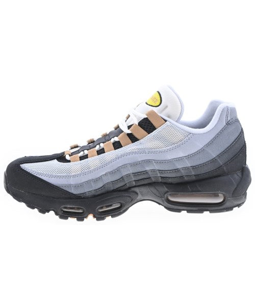NIKE รองเท้าผ้าใบ