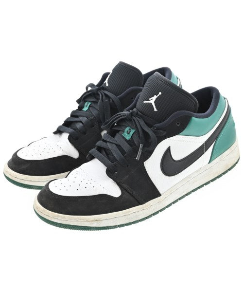 NIKE รองเท้าผ้าใบ