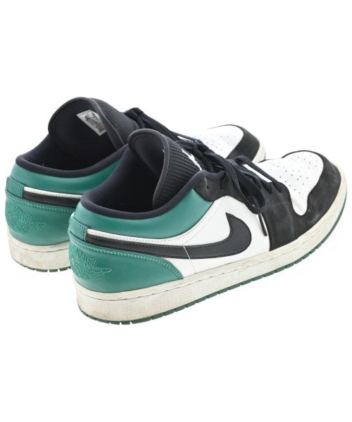 NIKE รองเท้าผ้าใบ
