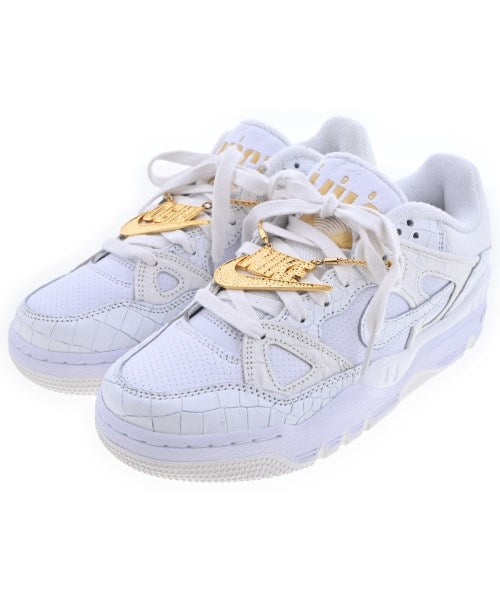 NIKE รองเท้าผ้าใบ