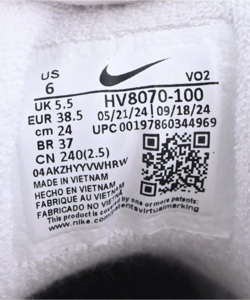 NIKE รองเท้าผ้าใบ