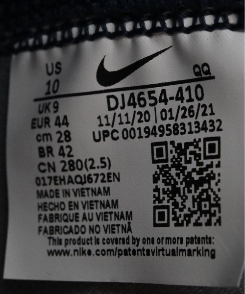 NIKE รองเท้าผ้าใบ