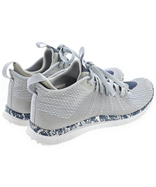 NIKE รองเท้าผ้าใบ
