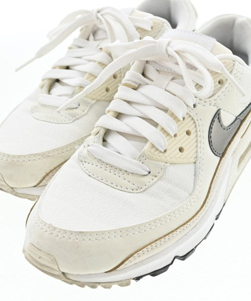 NIKE รองเท้าผ้าใบ