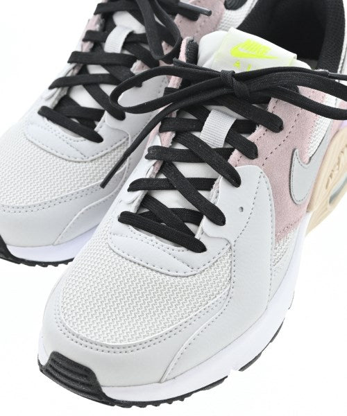 NIKE รองเท้าผ้าใบ