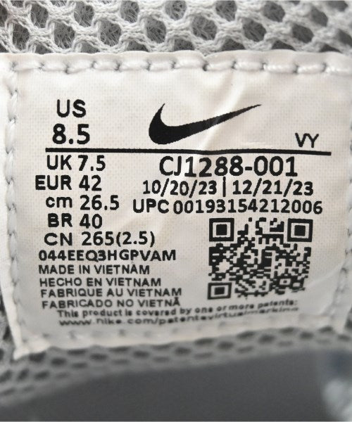 NIKE รองเท้าผ้าใบ