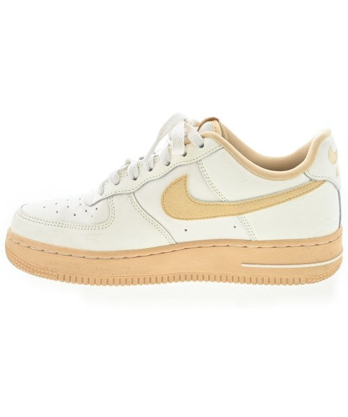 NIKE รองเท้าผ้าใบ