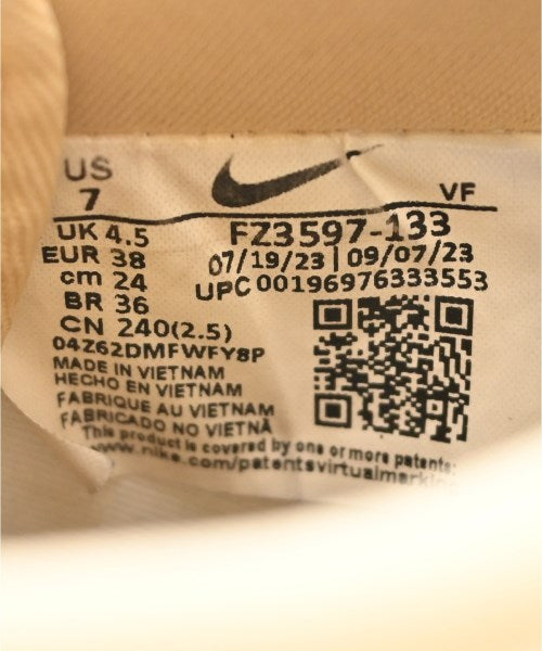 NIKE รองเท้าผ้าใบ