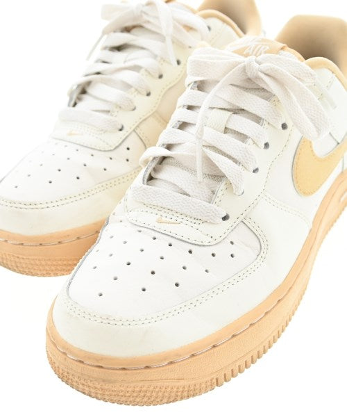NIKE รองเท้าผ้าใบ