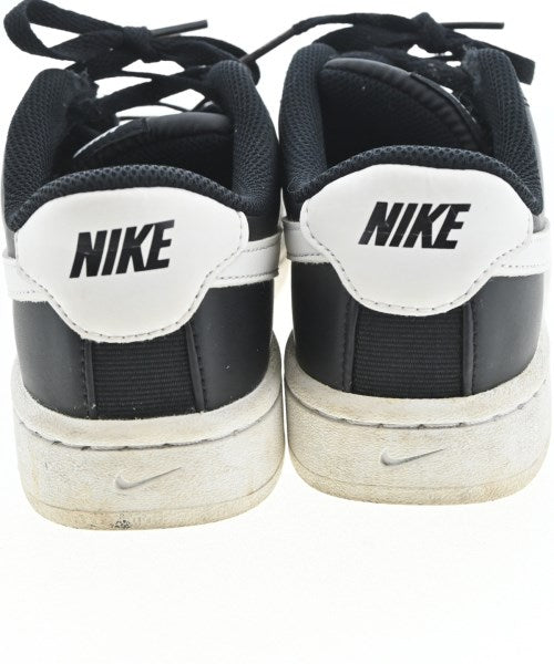 NIKE รองเท้าผ้าใบ