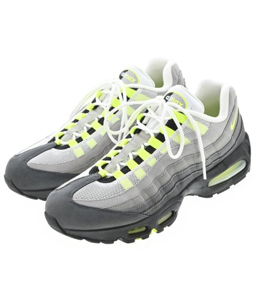 NIKE รองเท้าผ้าใบ