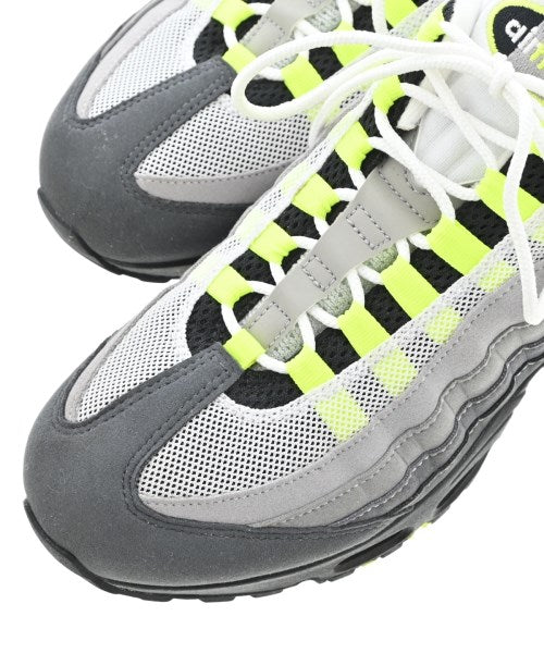 NIKE รองเท้าผ้าใบ