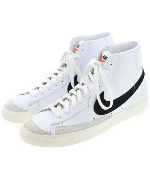 NIKE รองเท้าผ้าใบ