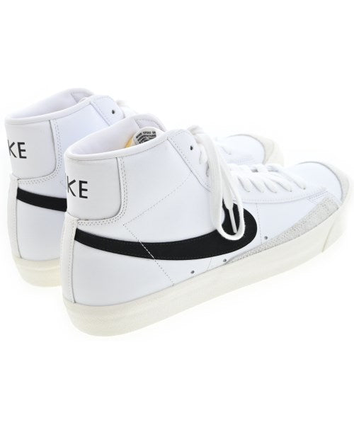 NIKE รองเท้าผ้าใบ
