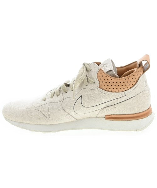 NIKE รองเท้าผ้าใบ