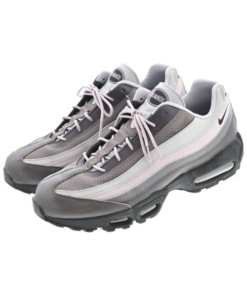 NIKE รองเท้าผ้าใบ