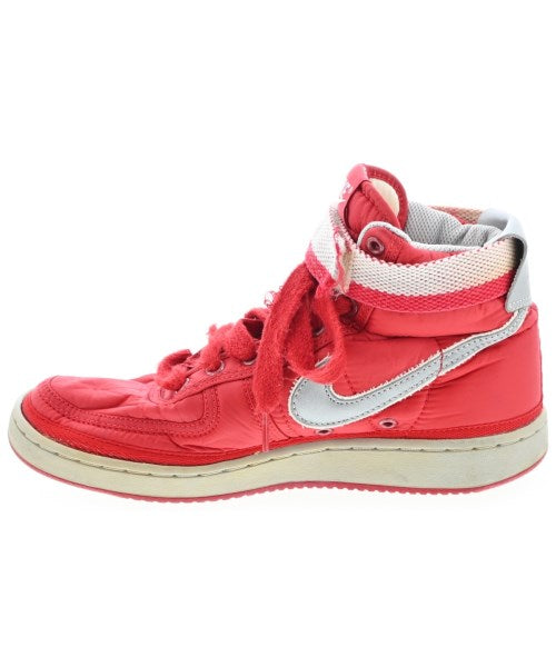 NIKE รองเท้าผ้าใบ