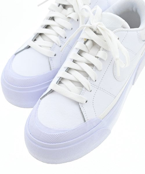 NIKE รองเท้าผ้าใบ