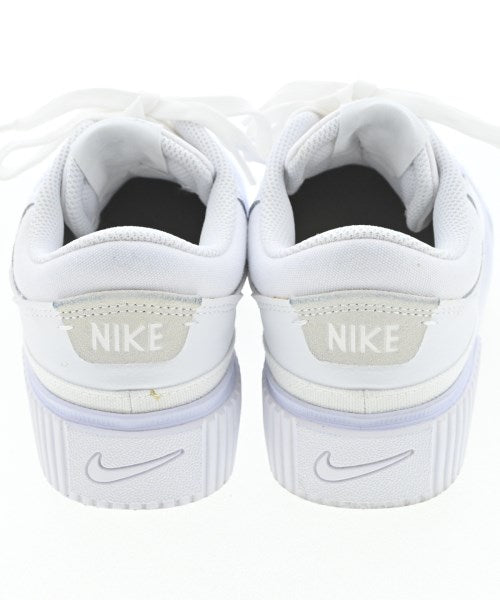 NIKE รองเท้าผ้าใบ
