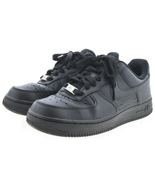 NIKE รองเท้าผ้าใบ
