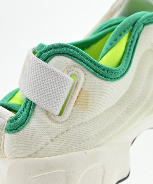 NIKE รองเท้าผ้าใบ