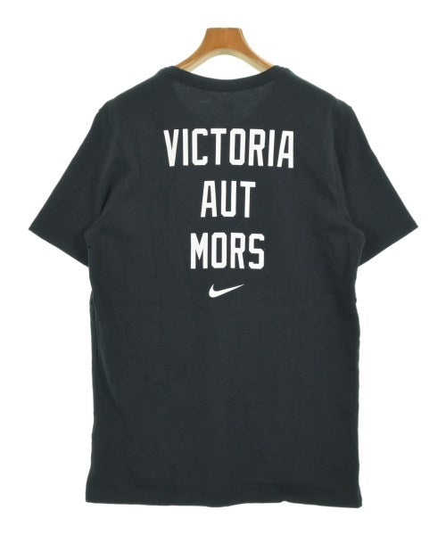 NIKE เสื้อยืด/เสื้อท็อปส์