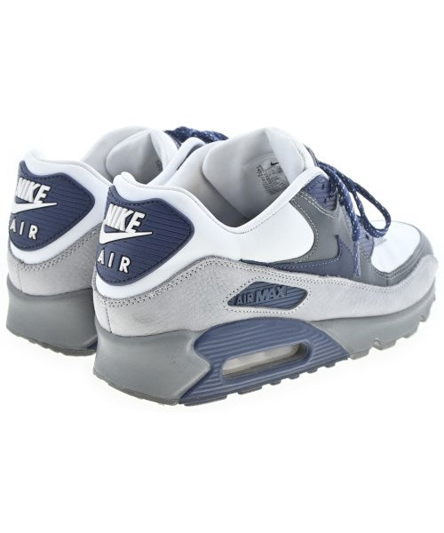 NIKE รองเท้าผ้าใบ