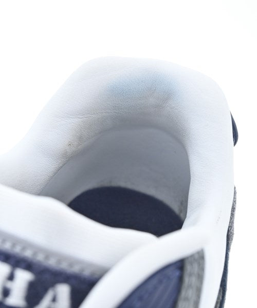 NIKE รองเท้าผ้าใบ