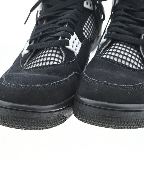 NIKE รองเท้าผ้าใบ
