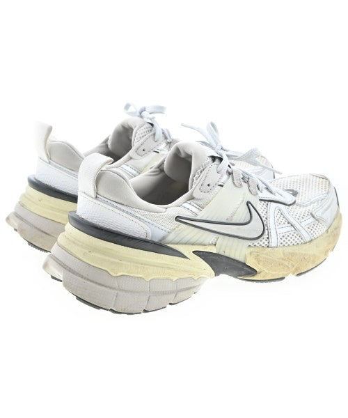 NIKE รองเท้าผ้าใบ
