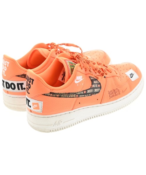 NIKE รองเท้าผ้าใบ