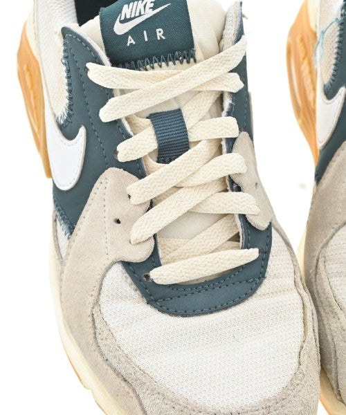 NIKE รองเท้าผ้าใบ