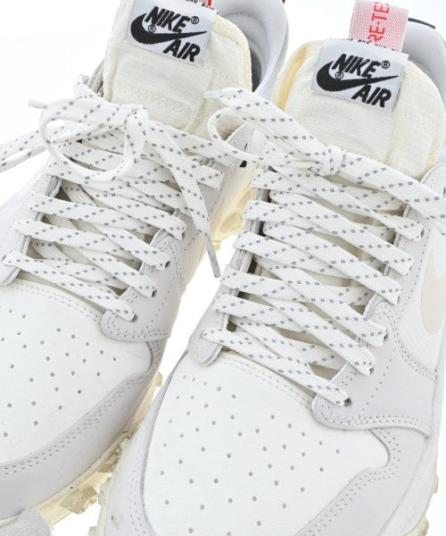 NIKE รองเท้าผ้าใบ