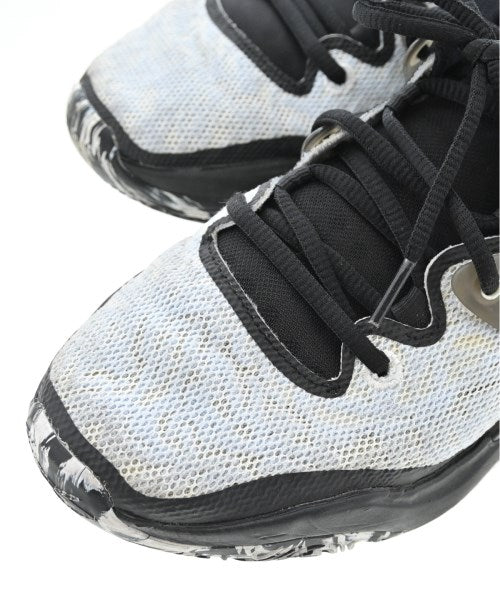 NIKE รองเท้าผ้าใบ