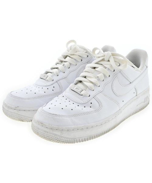 NIKE รองเท้าผ้าใบ