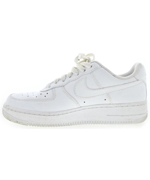 NIKE รองเท้าผ้าใบ