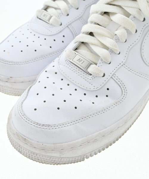 NIKE รองเท้าผ้าใบ