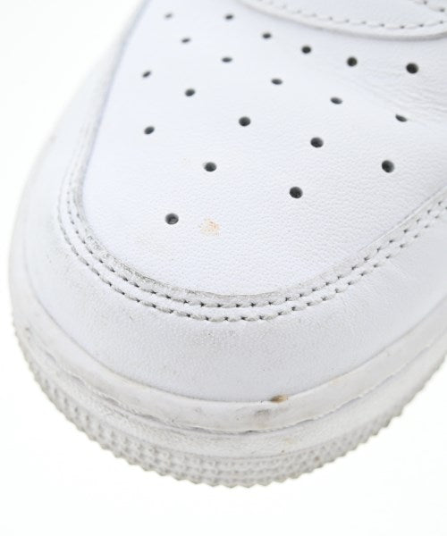 NIKE รองเท้าผ้าใบ