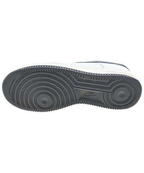 NIKE รองเท้าผ้าใบ
