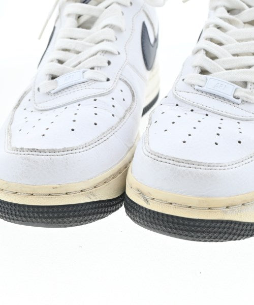 NIKE รองเท้าผ้าใบ