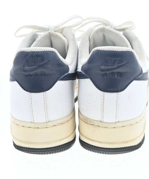 NIKE รองเท้าผ้าใบ