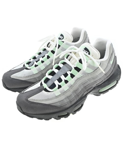 NIKE รองเท้าผ้าใบ